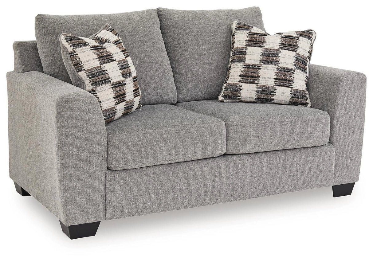 Loreo Loveseat