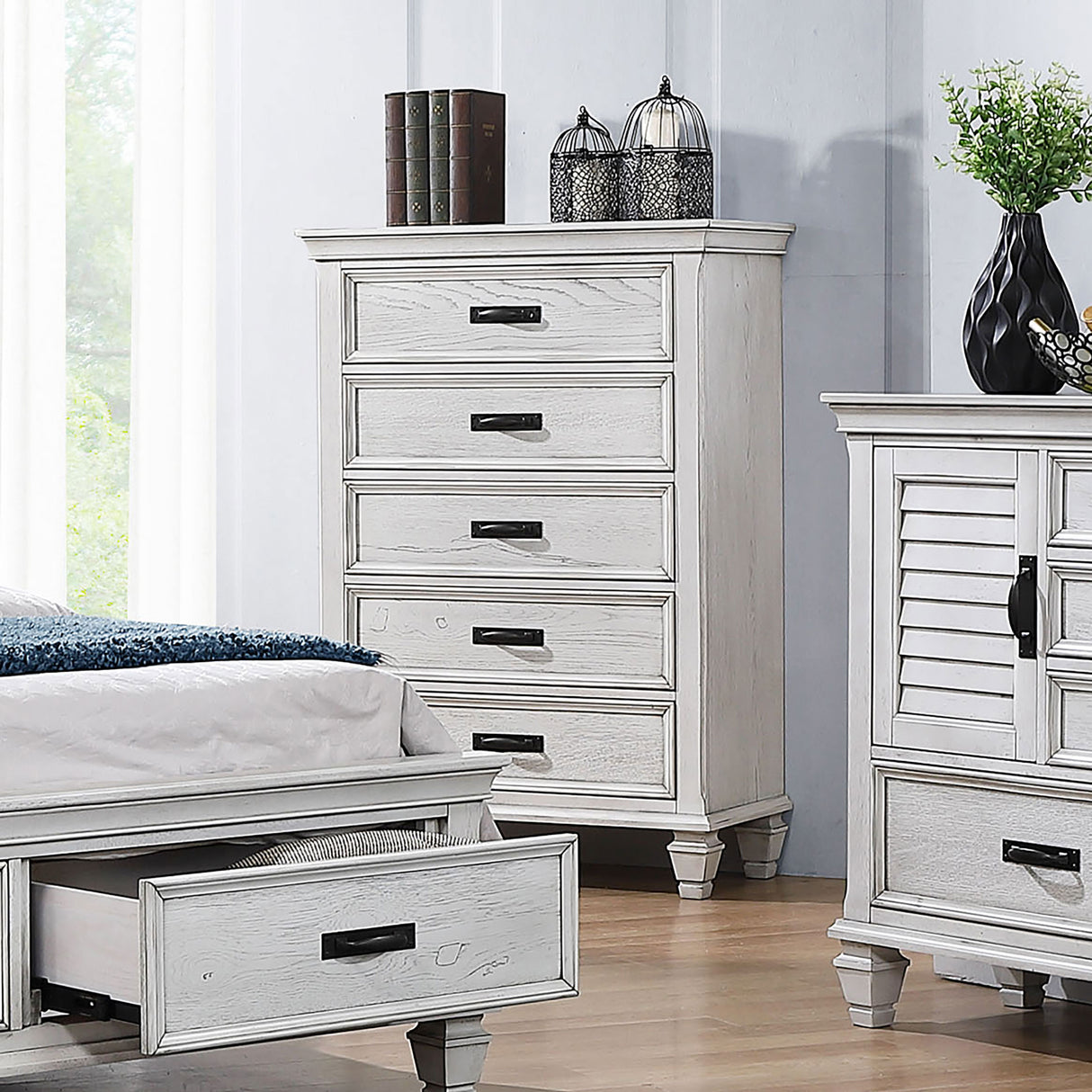 Franco Chest of Drawers