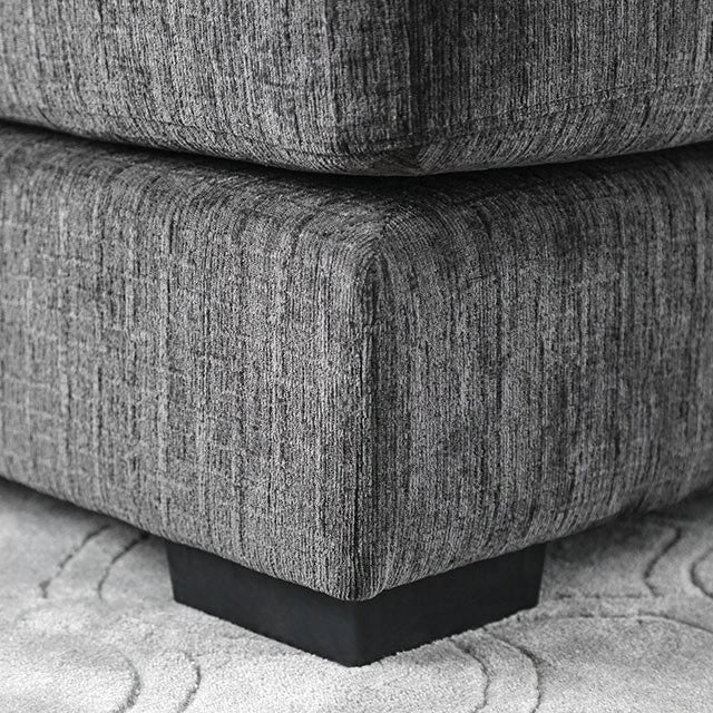 Kaylee U-Sectional w/ Right Chaise