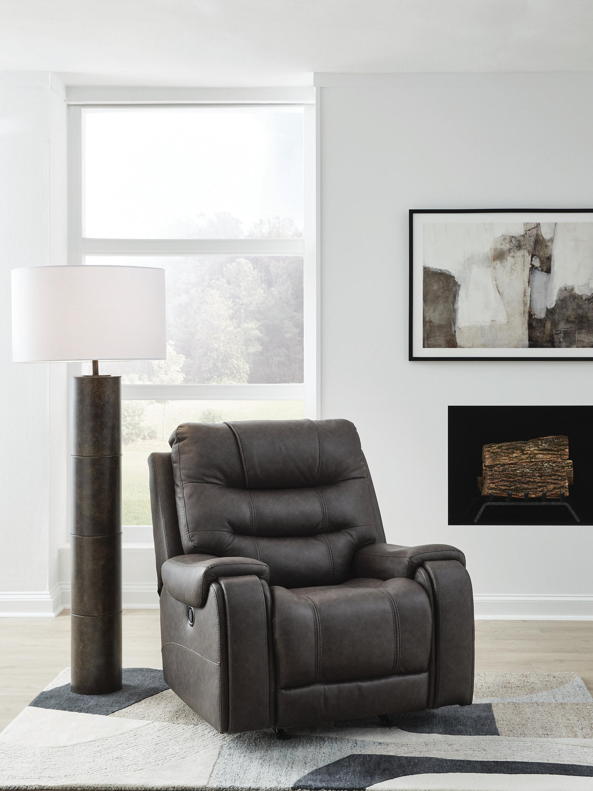 Femley Recliner