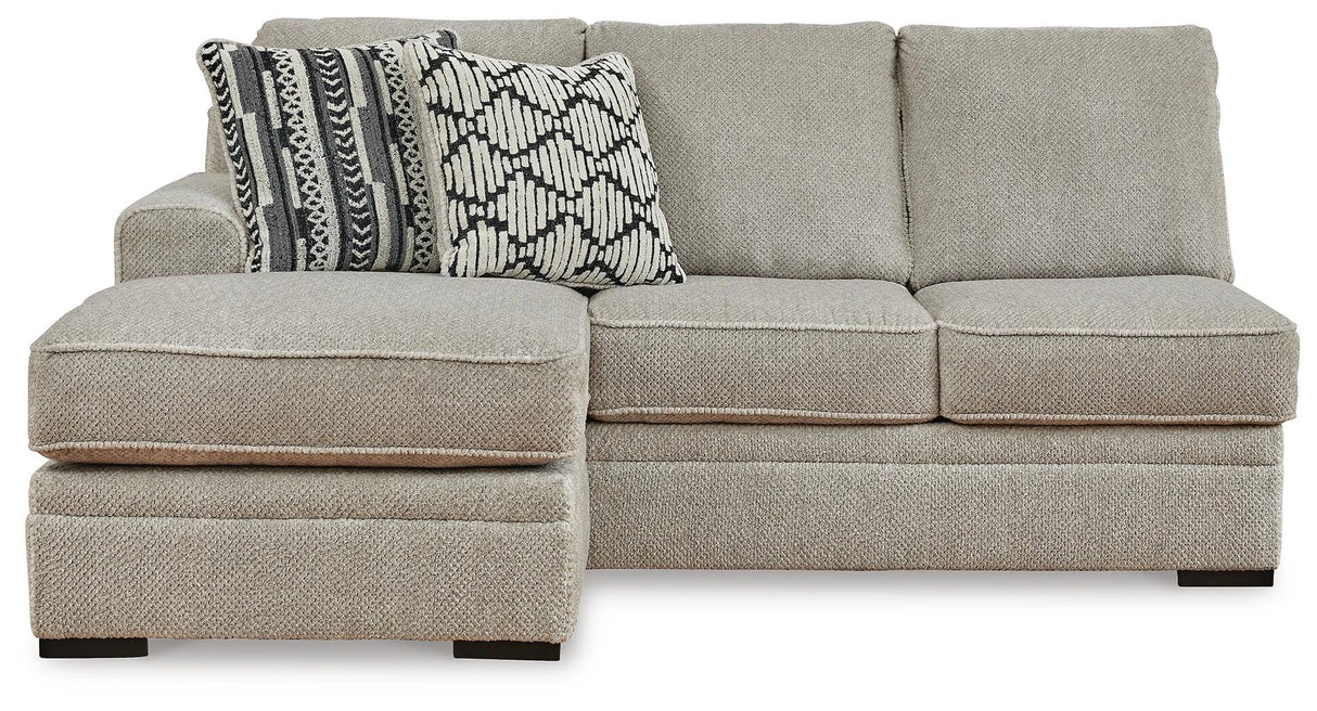 Calnita Sectional with Chaise