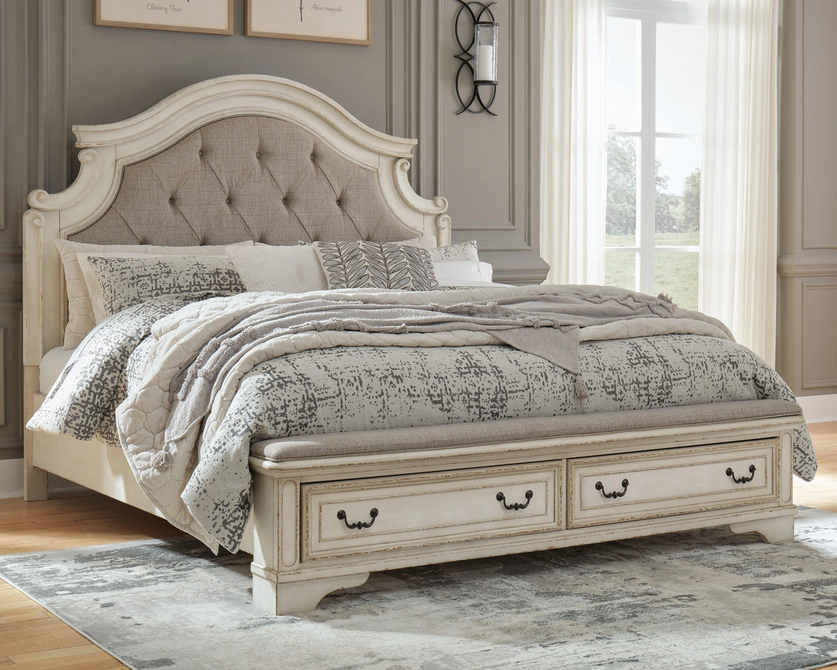 Realyn Upholstered Bed