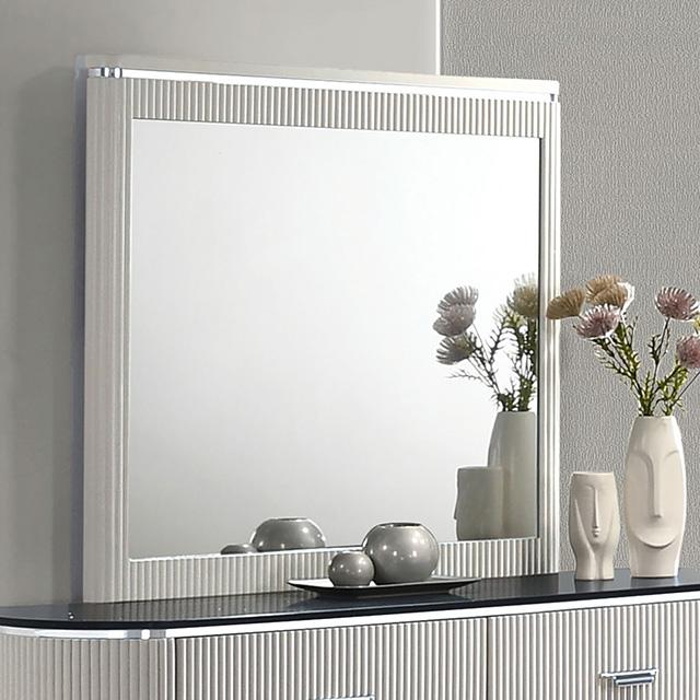 Aldgate Mirror