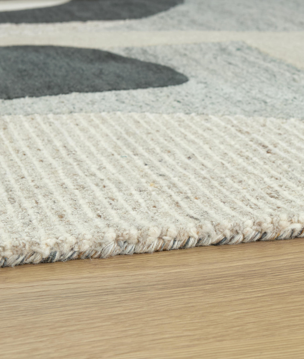 Edrickhill 8' x 10' Rug