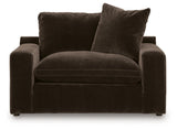 Maxton Heights Oversized Chair