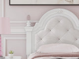 Kozlani Upholstered Bed