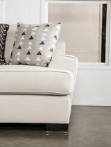 Hyde Park Loveseat w/ Pillows