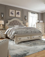 Realyn Upholstered Bed