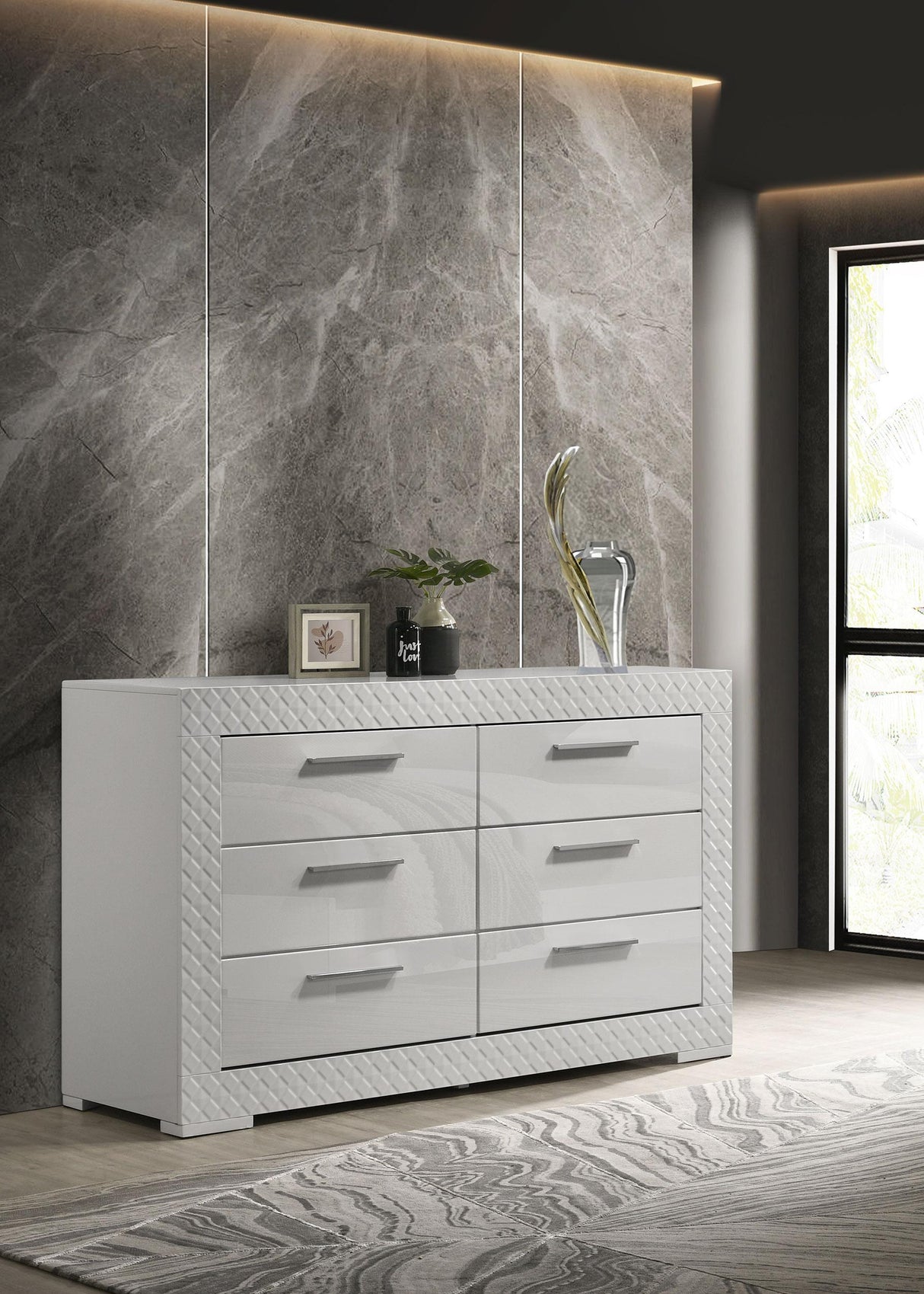 Ives Dresser