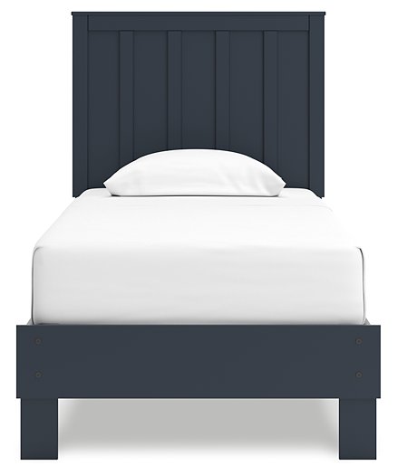 Simmenfort Bed - M&M Furniture (CA)