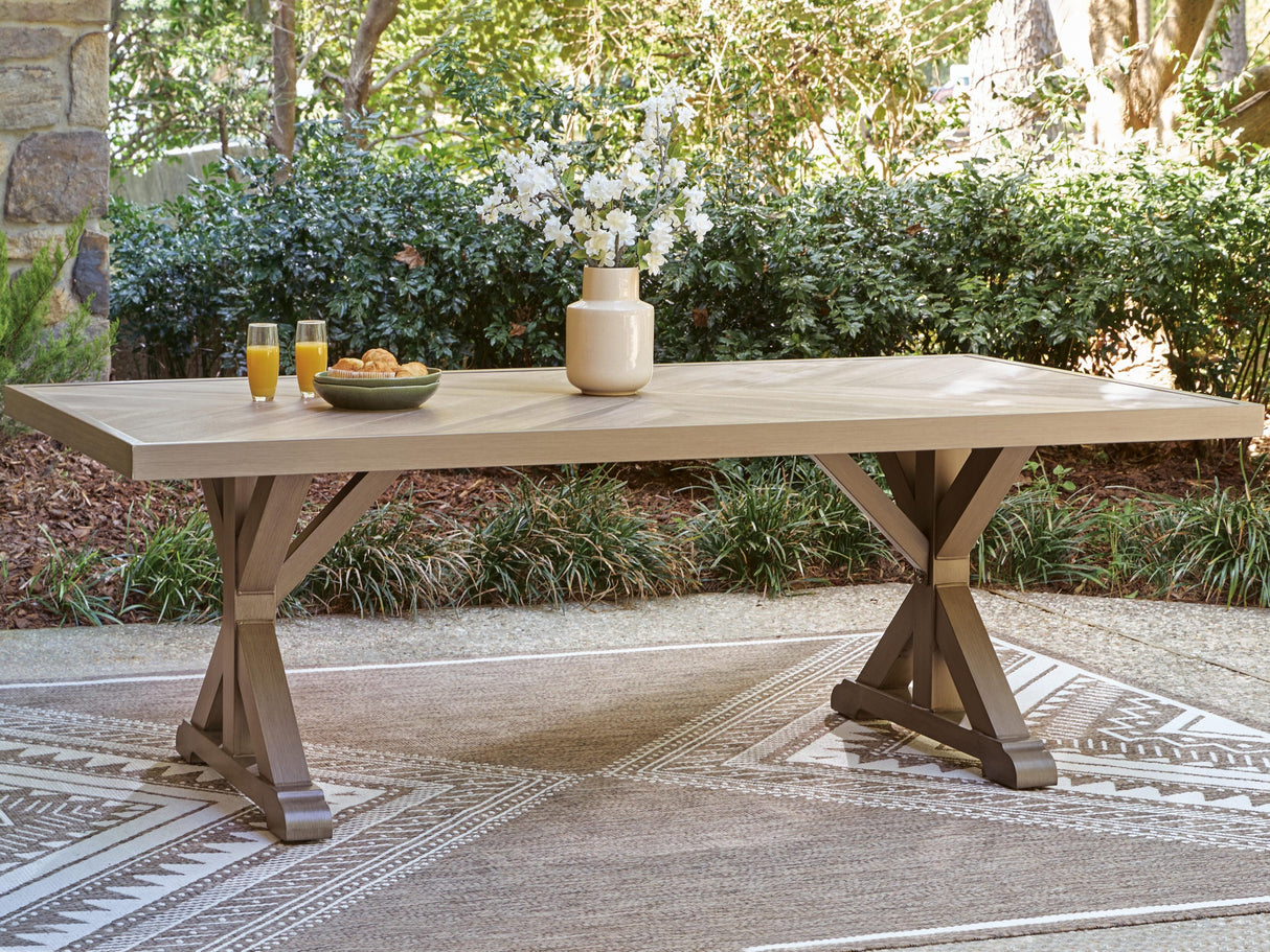 Laguna Heights Outdoor Dining Table