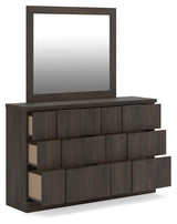 Shaehartin Dresser
