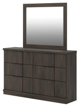 Shaehartin Dresser