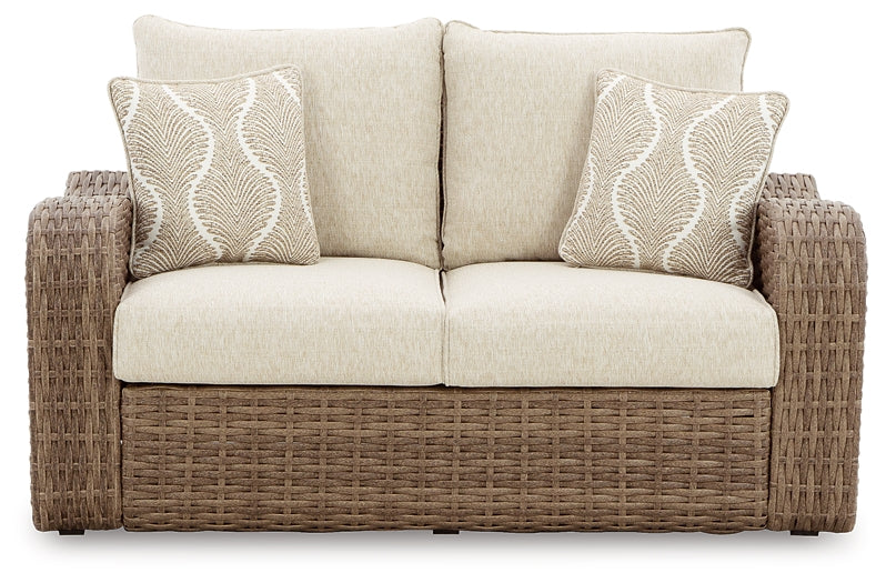 Sandy Bloom Loveseat w/Cushion