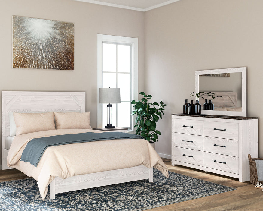 Gerridan Queen Panel Bed with Mirrored Dresser