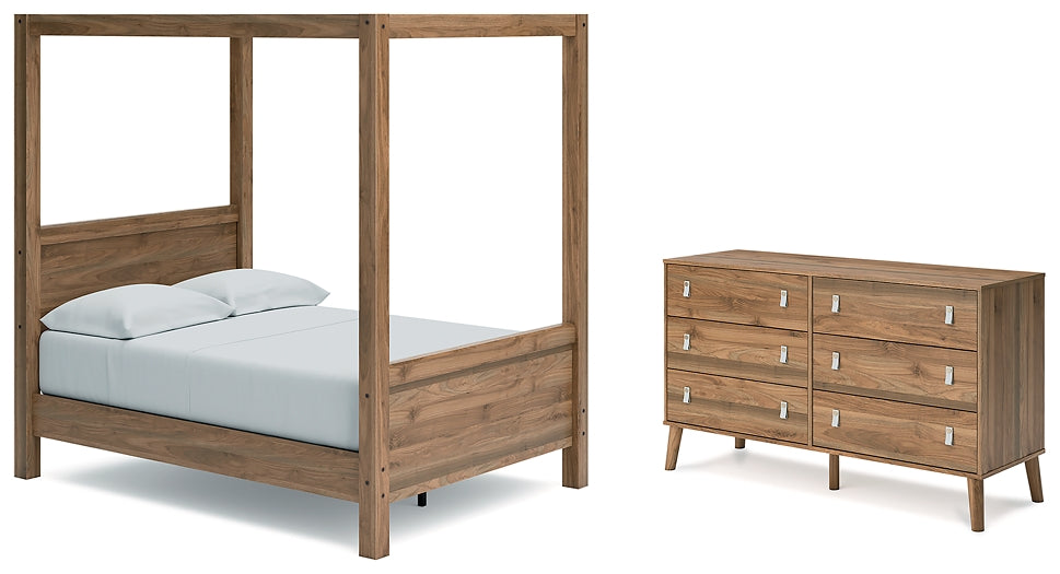 Aprilyn Full Canopy Bed with Dresser