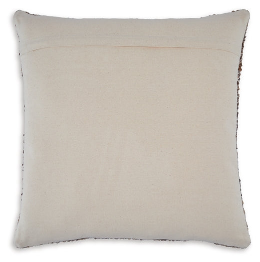 Nealton Pillow