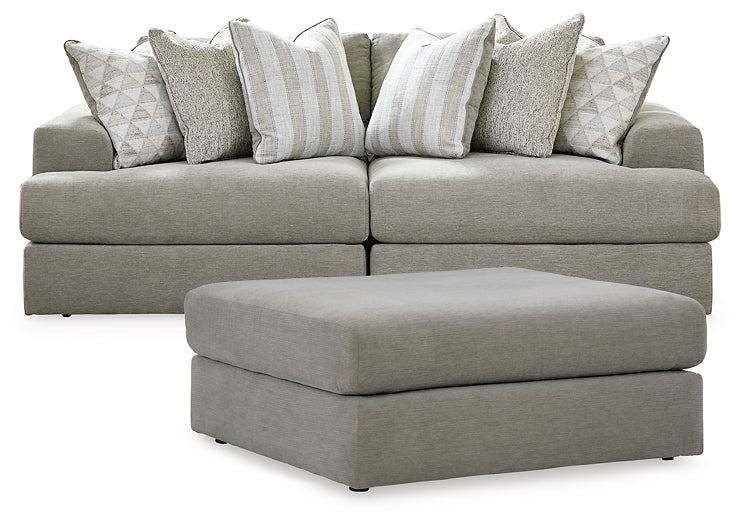 Avaliyah 2-Piece Sectional with Ottoman