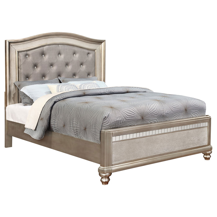 Bling Game 4-piece Eastern King Bedroom Set Platinum