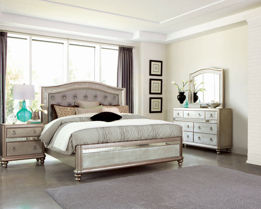 Bling Game 4-piece Eastern King Bedroom Set Platinum