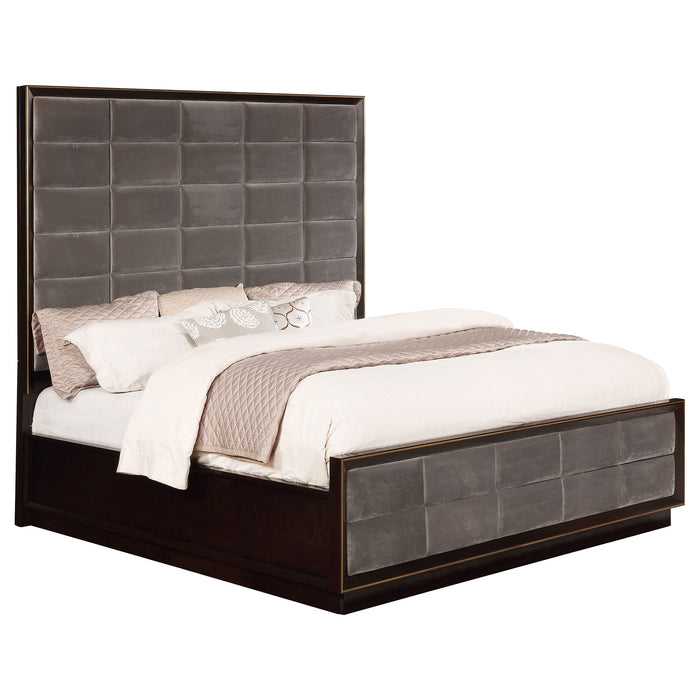 Durango Wood California King Panel Bed Smoked Peppercorn