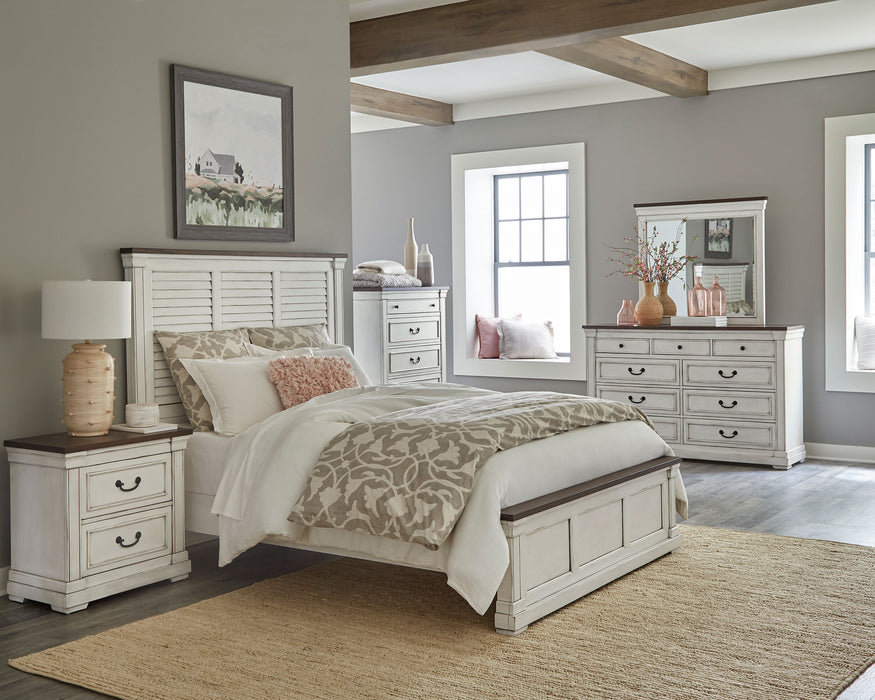 Hillcrest 5-piece Eastern King Bedroom Set Distressed White