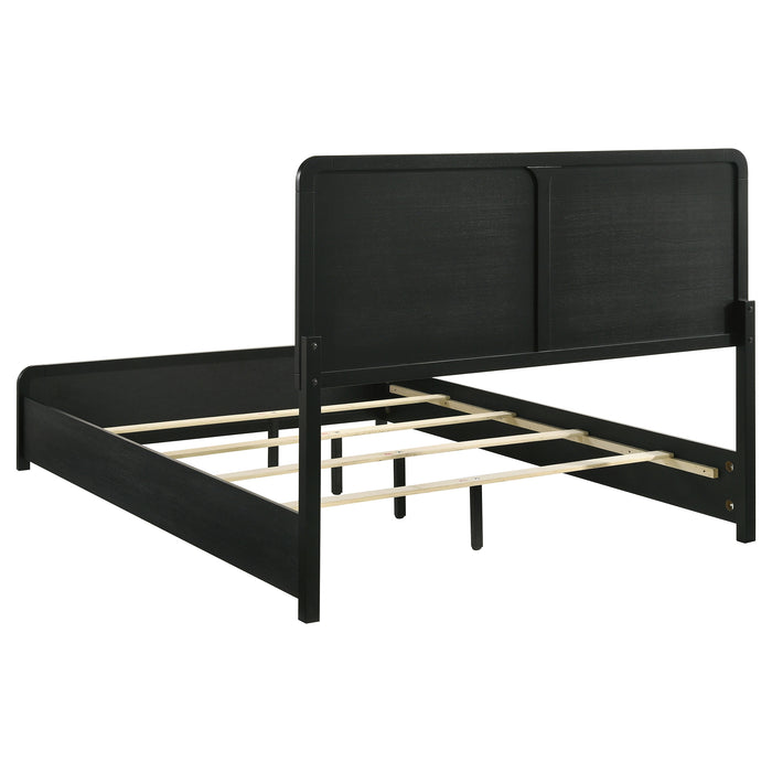 Cavelle 4-piece Queen Bedroom Set Black