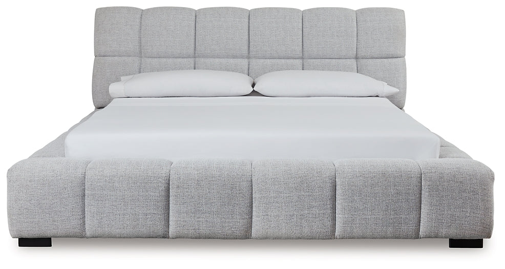 Grendusk  Upholstered Bed