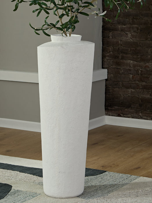 Flurinworth Vase